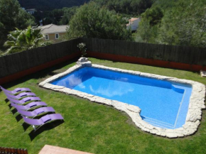 Villa Sitges El Olivo High Comodity AC Pool Heated Optional Real Garden Pool XXL, Canyelles